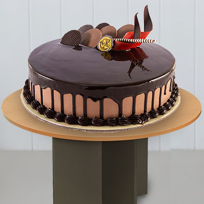 "Round shape Chocolate cream Gateaux Cake -1kg (Bangalore Exclusives) - Click here to View more details about this Product